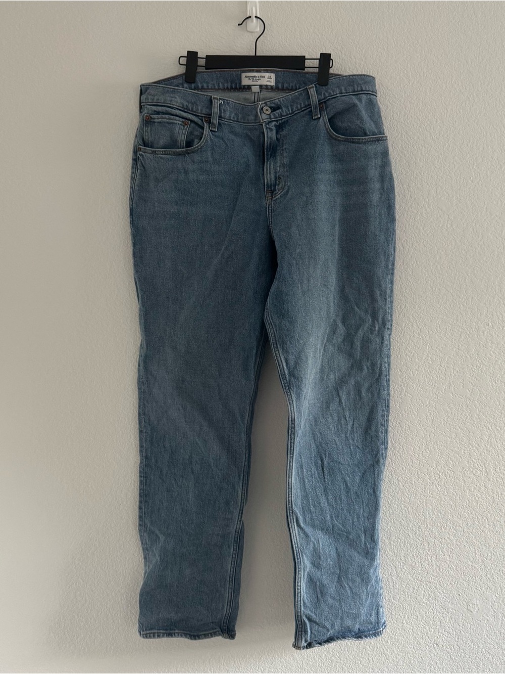 Abercrombie & Fitch Women's Straight Jeans in Light Blue Denim